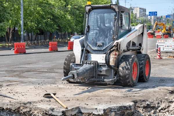 The bobcat-Powerful tool used by the Best Landscaping companies in Dubai